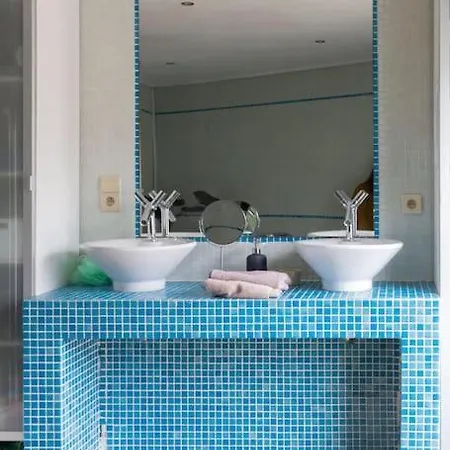 Lightful Architectural House * خنت