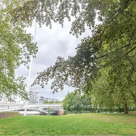 بيت للعطل Lightful Architectural House