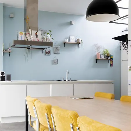 بيت للعطل Lightful Architectural House *